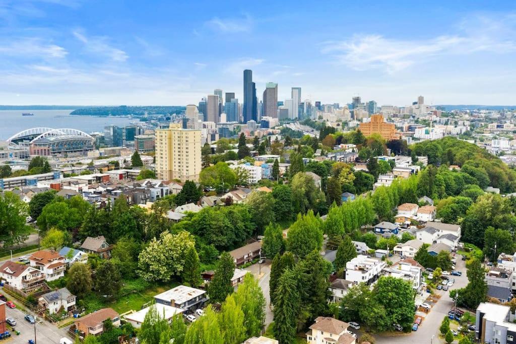 Epicurean Remodel In Central Location. Seattle Exterior foto